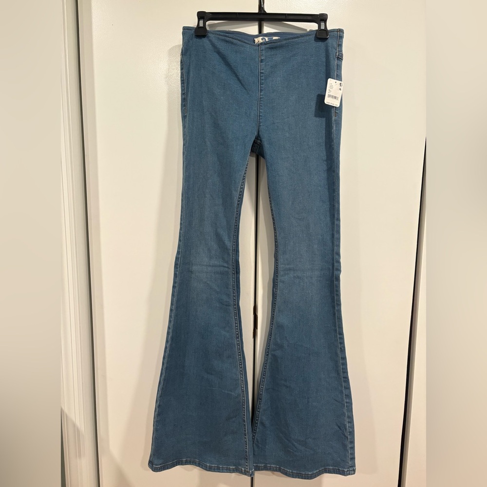 NWT We The Free Free People Women's Flared jeans